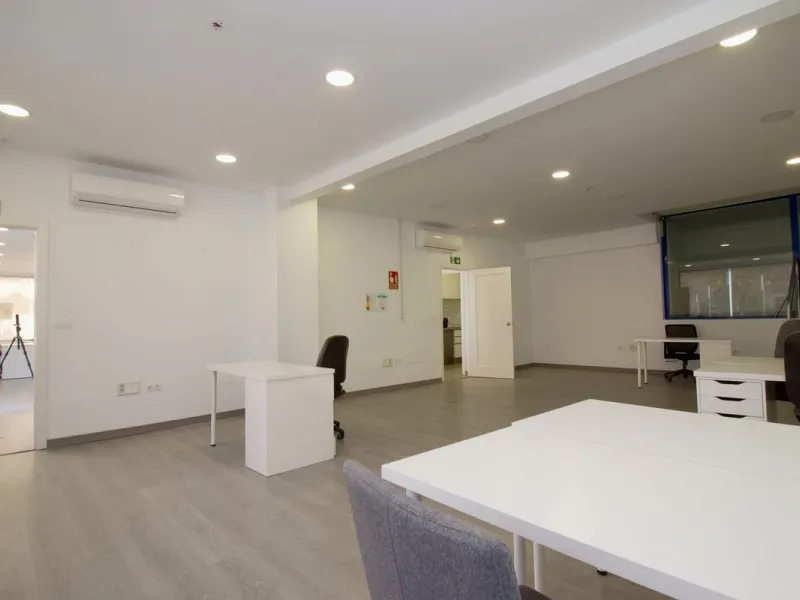 EXCLUSIVE COMMERCIAL PREMISES IN THE BEST AREA OF COÍN – 395 m² – IDEAL FOR BUSINESSES OR INVESTMENT