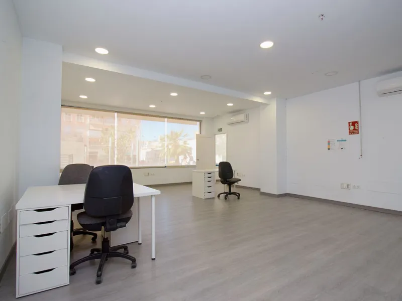 EXCLUSIVE COMMERCIAL PREMISES IN THE BEST AREA OF COÍN – 395 m² – IDEAL FOR BUSINESSES OR INVESTMENT