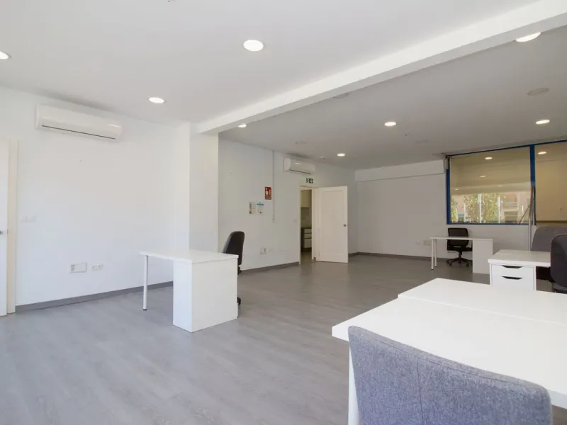 EXCLUSIVE COMMERCIAL PREMISES IN THE BEST AREA OF COÍN – 395 m² – IDEAL FOR BUSINESSES OR INVESTMENT
