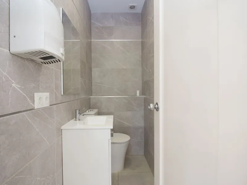 EXCLUSIVE COMMERCIAL PREMISES IN THE BEST AREA OF COÍN – 395 m² – IDEAL FOR BUSINESSES OR INVESTMENT