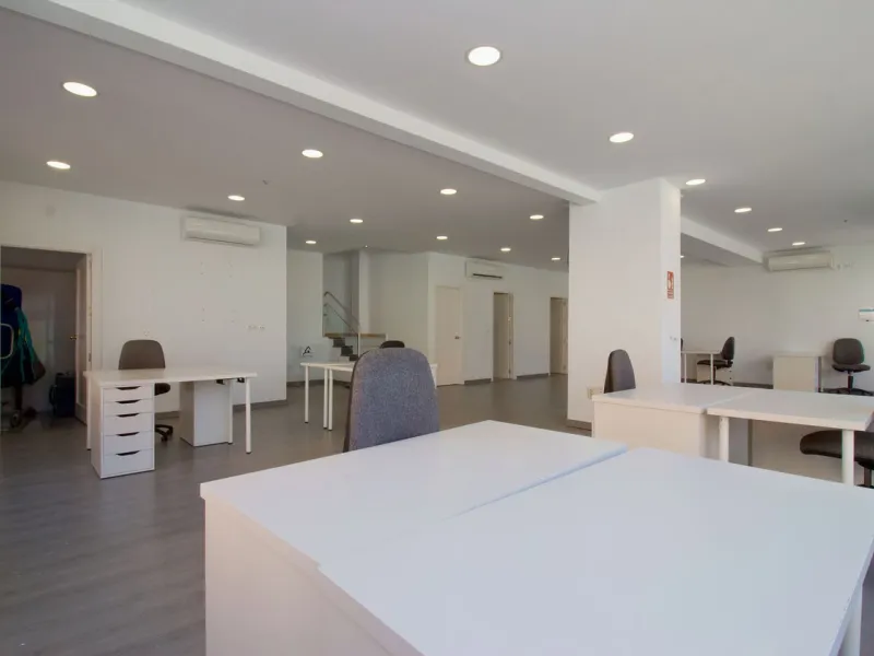 EXCLUSIVE COMMERCIAL PREMISES IN THE BEST AREA OF COÍN – 395 m² – IDEAL FOR BUSINESSES OR INVESTMENT
