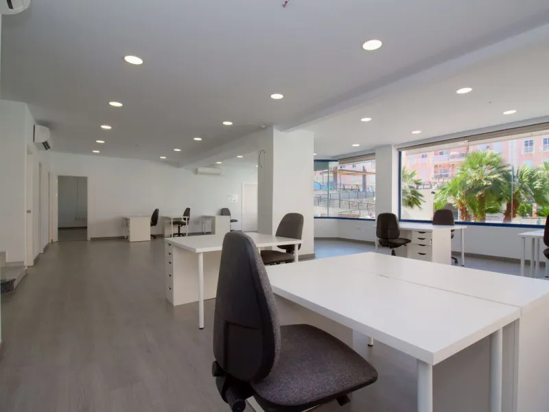 EXCLUSIVE COMMERCIAL PREMISES IN THE BEST AREA OF COÍN – 395 m² – IDEAL FOR BUSINESSES OR INVESTMENT