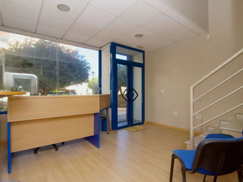 EXCLUSIVE COMMERCIAL PREMISES IN THE BEST AREA OF COÍN – 395 m² – IDEAL FOR BUSINESSES OR INVESTMENT