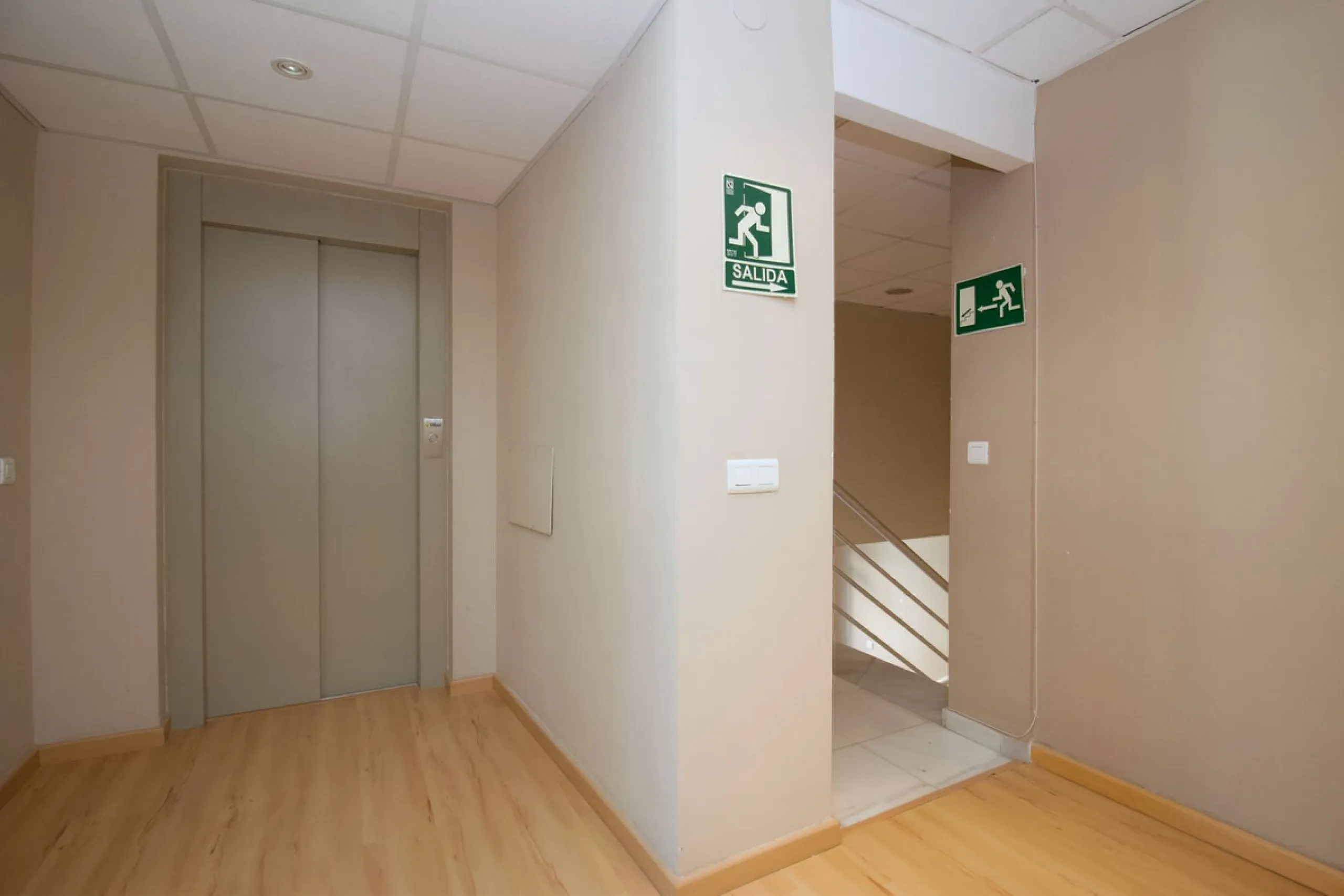 EXCLUSIVE COMMERCIAL PREMISES IN THE BEST AREA OF COÍN – 395 m² – IDEAL FOR BUSINESSES OR INVESTMENT