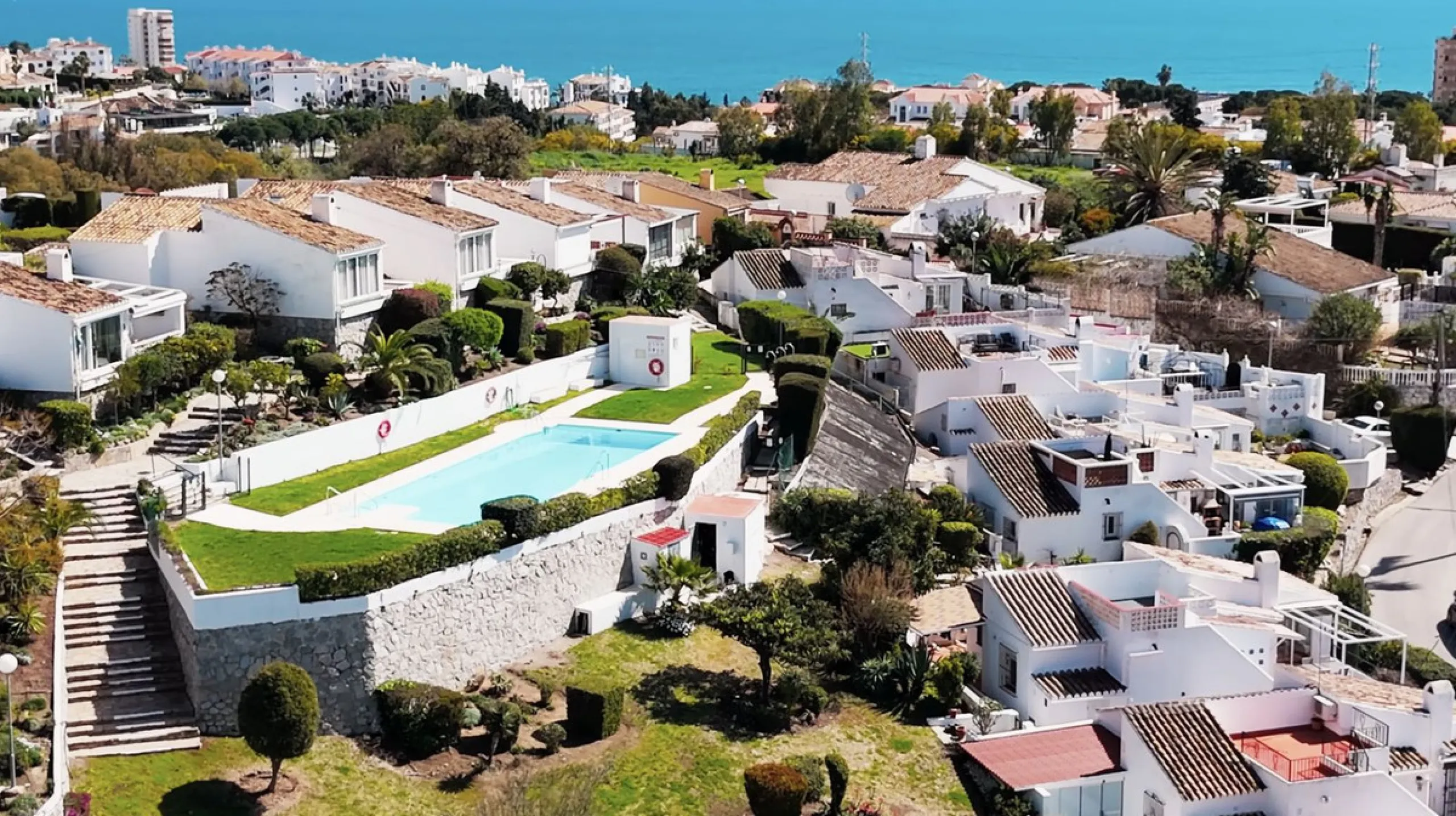 Renovated 2 Bed Bungalow for Sale with Sea Views