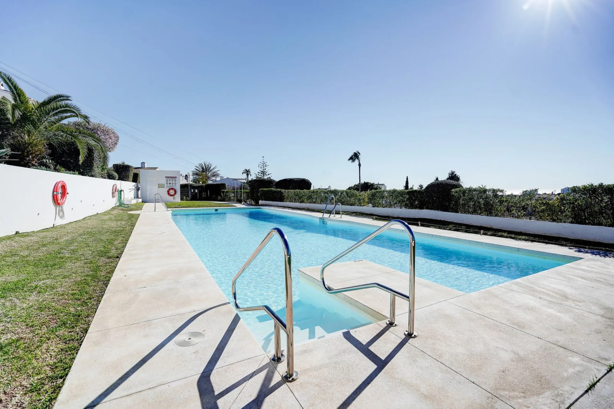 Renovated 2 Bed Bungalow for Sale with Sea Views