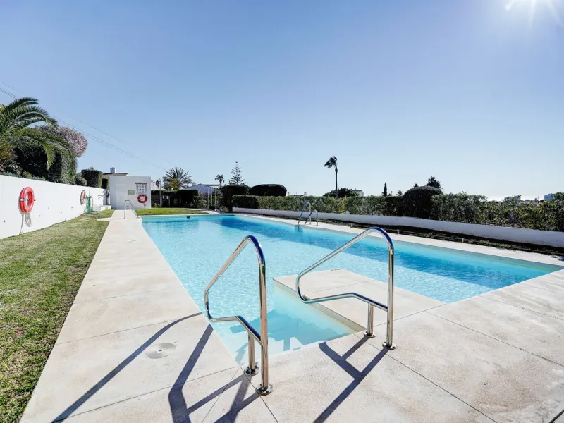 Renovated 2 Bed Bungalow for Sale with Sea Views