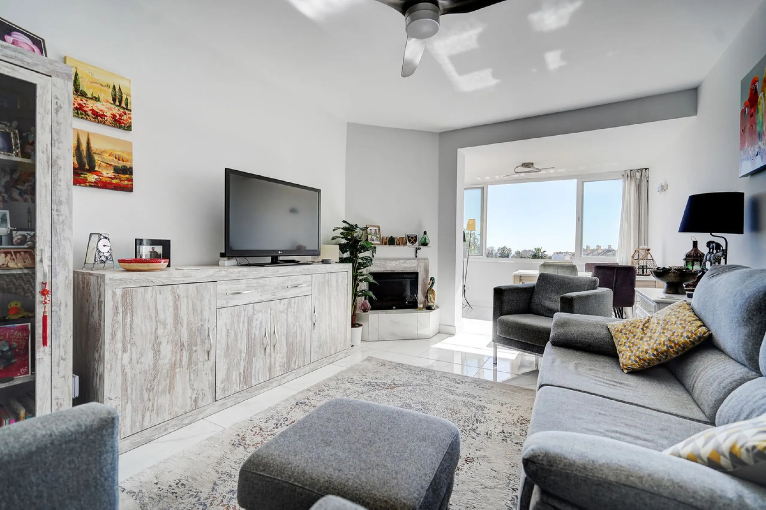 Renovated 2 Bed Bungalow for Sale with Sea Views