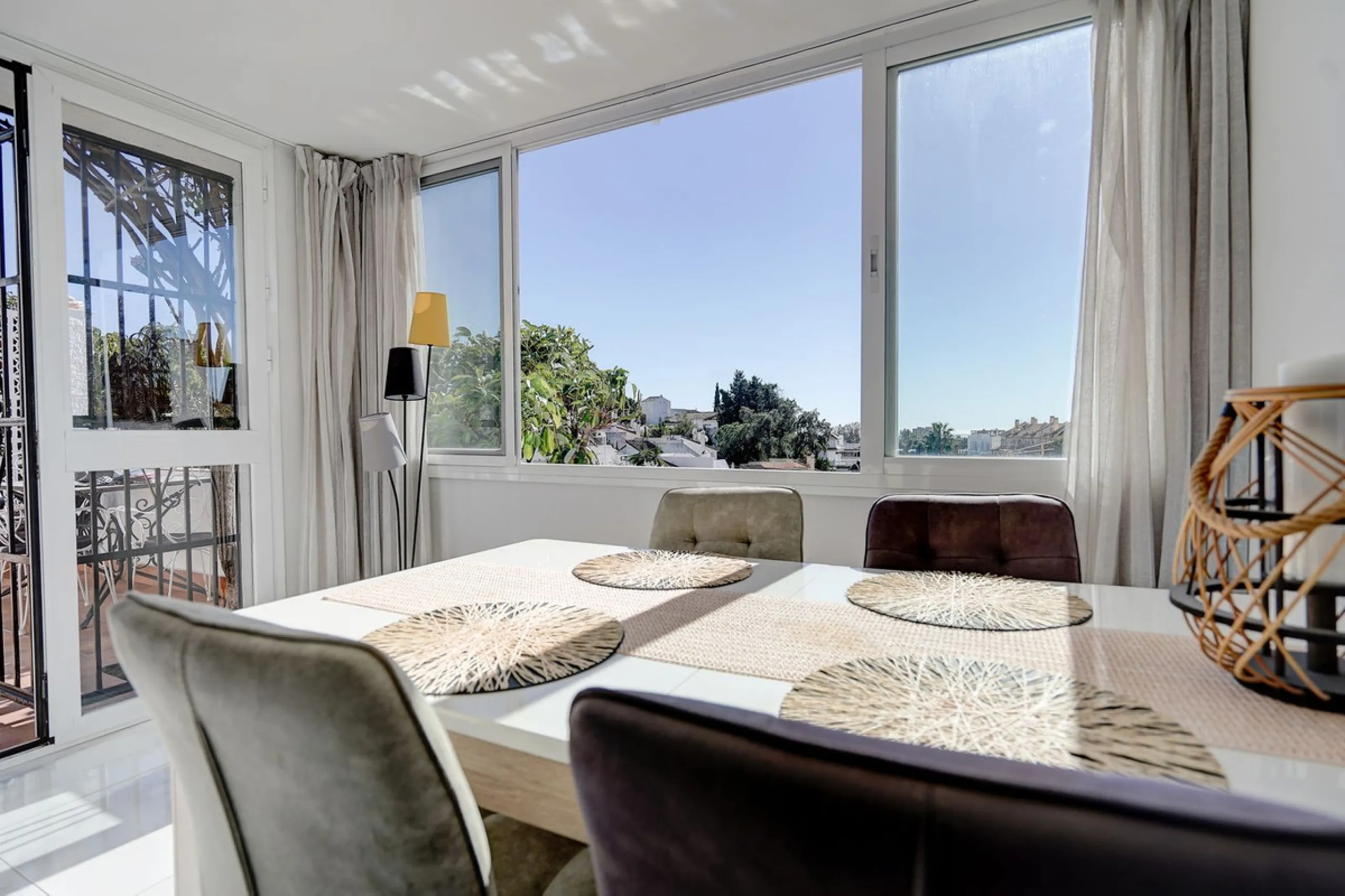 Renovated 2 Bed Bungalow for Sale with Sea Views
