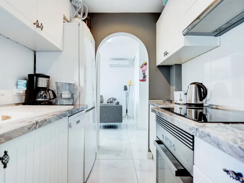 Renovated 2 Bed Bungalow for Sale with Sea Views