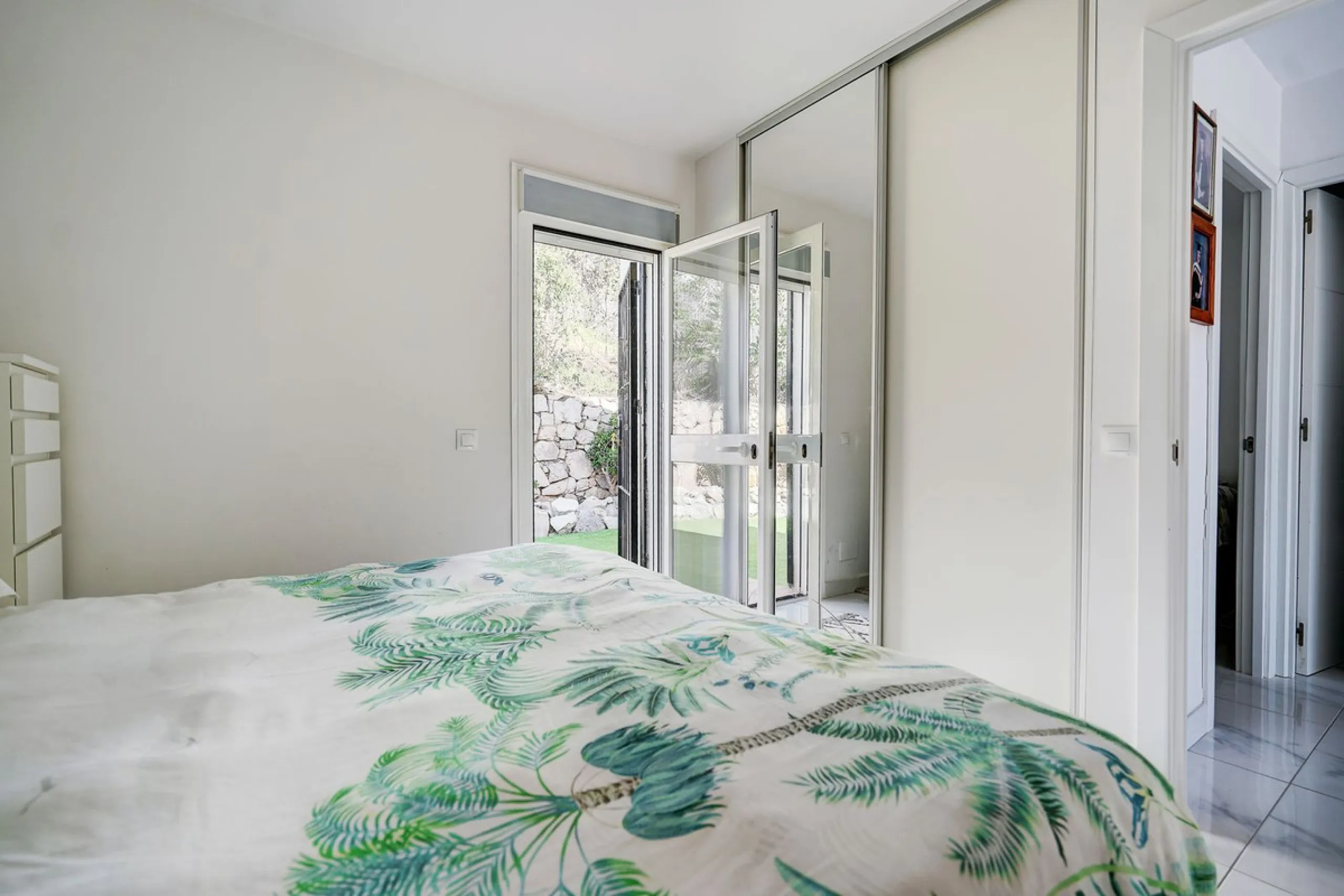 Renovated 2 Bed Bungalow for Sale with Sea Views