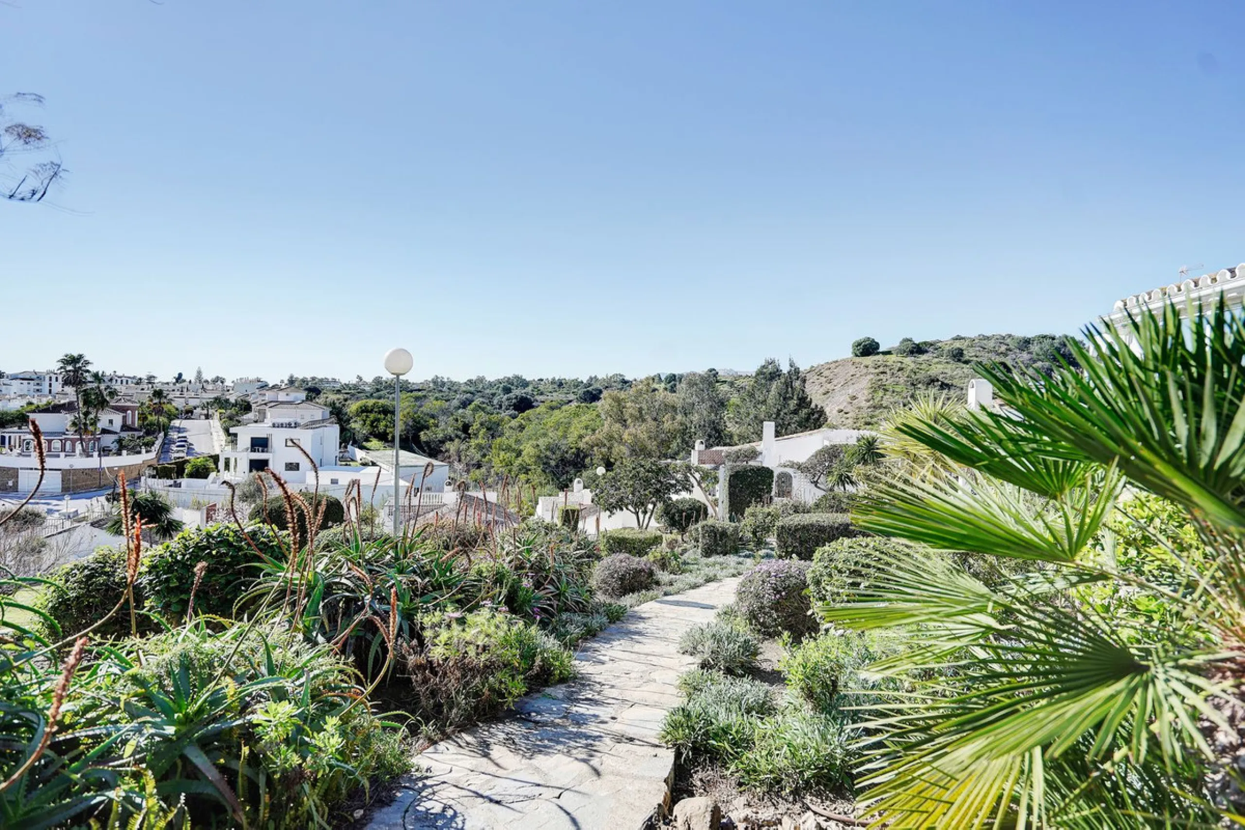 Renovated 2 Bed Bungalow for Sale with Sea Views