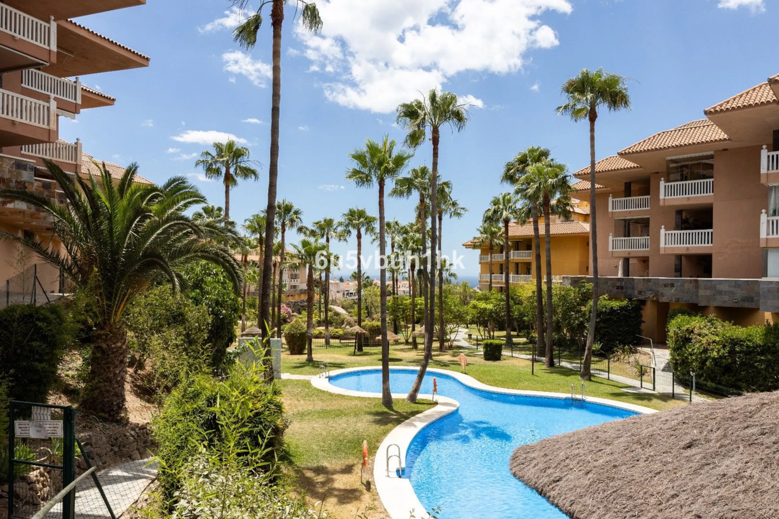 Apartment - Penthouse в продаже в Fuengirola, Málaga. В доме 2 спален и 2 ванных комнат. Площадь дома 135 м²