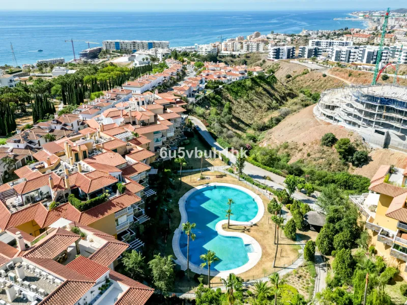 Apartment - Penthouse в продаже в Fuengirola, Málaga. В доме 2 спален и 2 ванных комнат. Площадь дома 135 м²