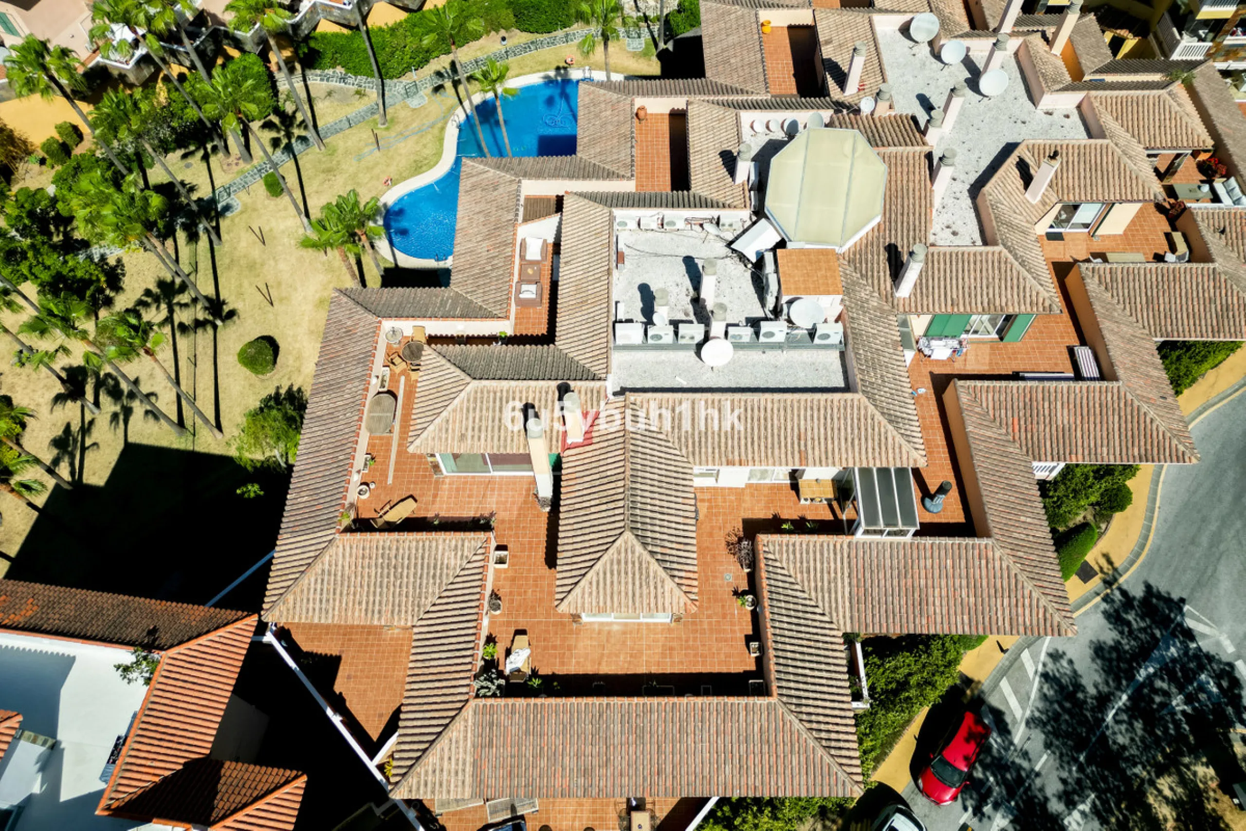 Apartment - Penthouse в продаже в Fuengirola, Málaga. В доме 2 спален и 2 ванных комнат. Площадь дома 135 м²