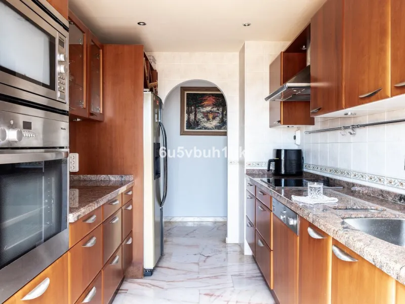 Apartment - Penthouse в продаже в Fuengirola, Málaga. В доме 2 спален и 2 ванных комнат. Площадь дома 135 м²