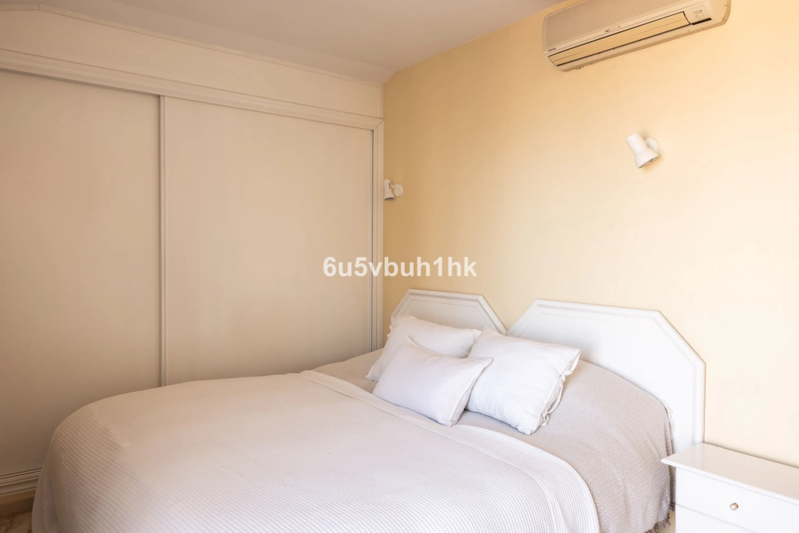 Apartment - Penthouse в продаже в Fuengirola, Málaga. В доме 2 спален и 2 ванных комнат. Площадь дома 135 м²