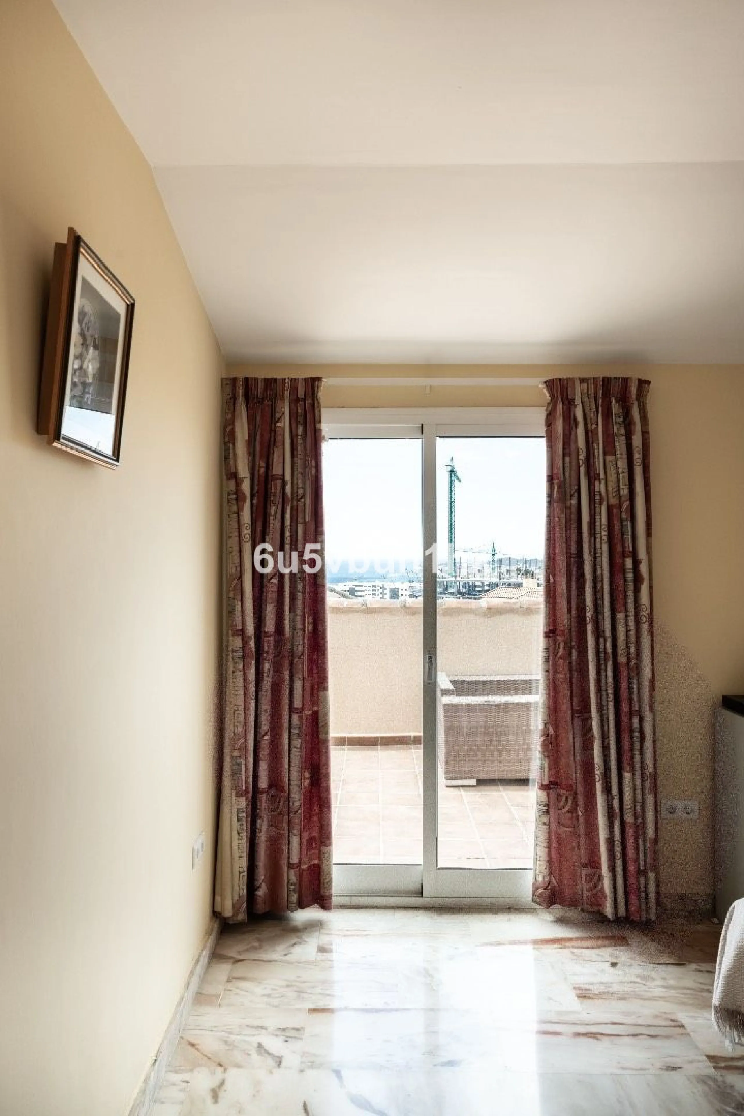 Apartment - Penthouse в продаже в Fuengirola, Málaga. В доме 2 спален и 2 ванных комнат. Площадь дома 135 м²
