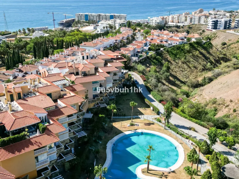 Apartment - Penthouse в продаже в Fuengirola, Málaga. В доме 2 спален и 2 ванных комнат. Площадь дома 135 м²