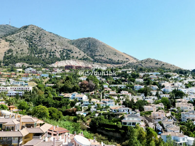 Apartment - Penthouse в продаже в Fuengirola, Málaga. В доме 2 спален и 2 ванных комнат. Площадь дома 135 м²
