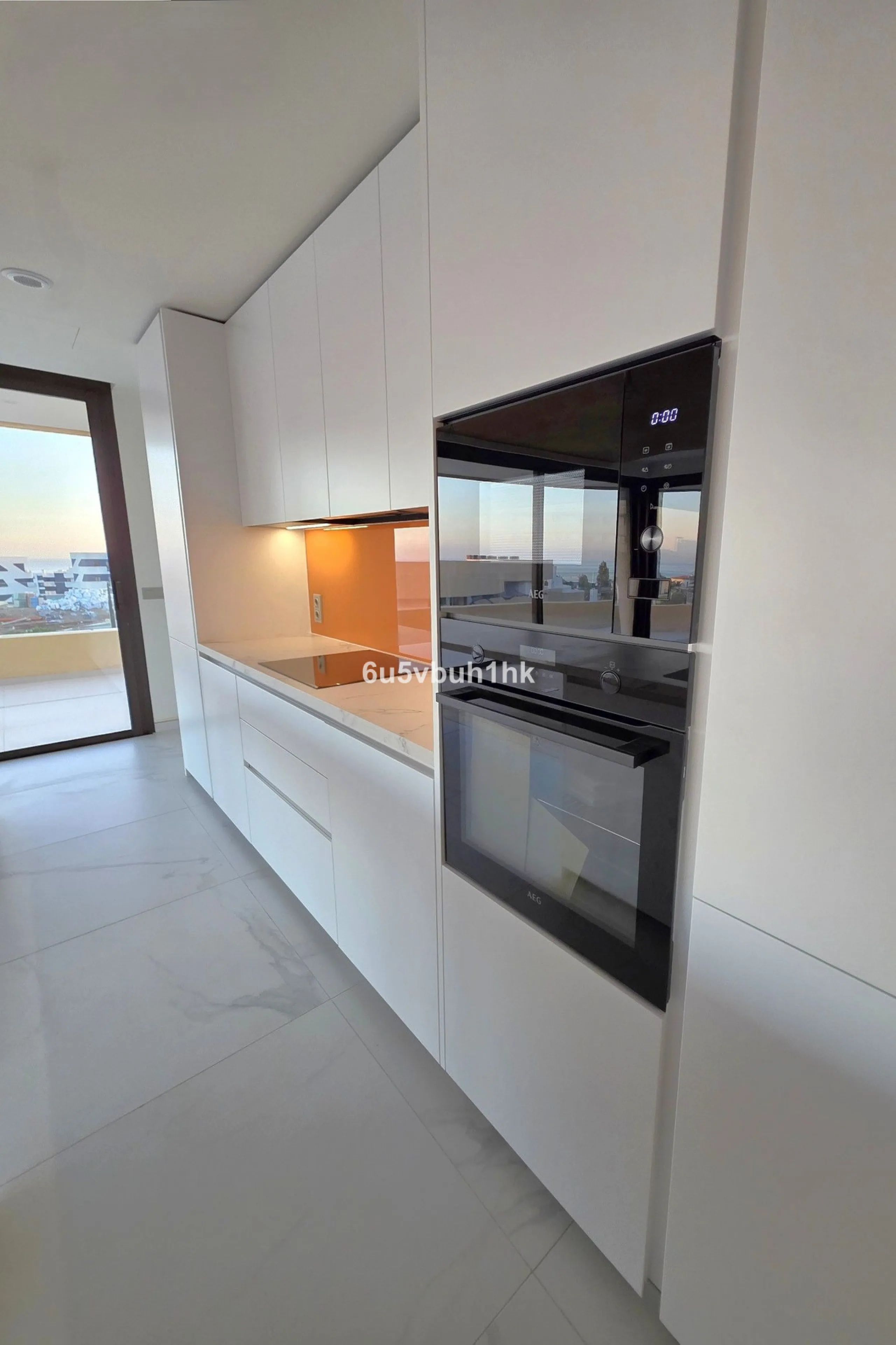 Apartment - Ground Floor Apartment в продаже в Fuengirola, Málaga. В доме 3 спален и 2 ванных комнат. Площадь дома 114 м²