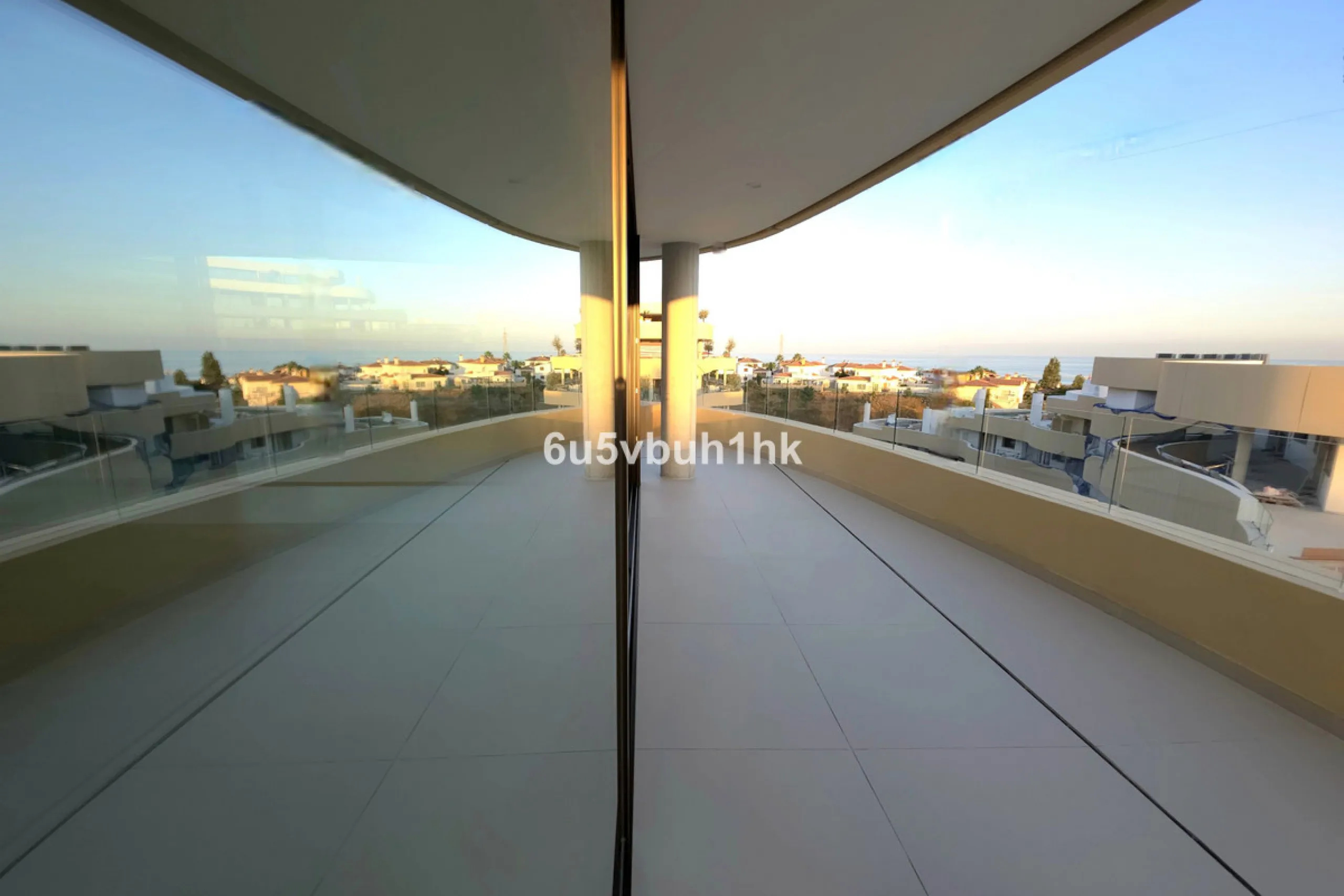 Apartment - Ground Floor Apartment в продаже в Fuengirola, Málaga. В доме 3 спален и 2 ванных комнат. Площадь дома 114 м²