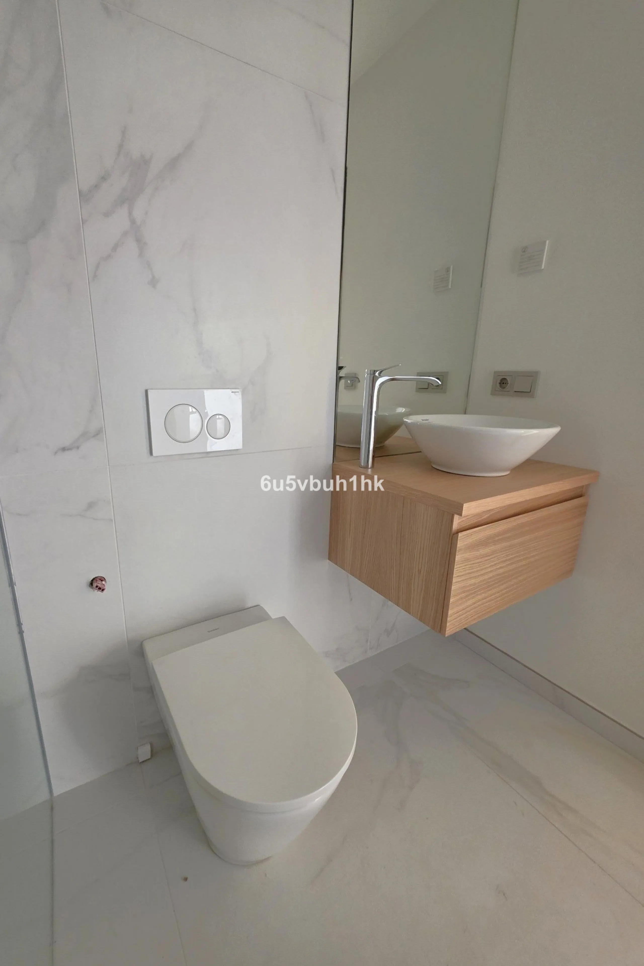 Apartment - Ground Floor Apartment в продаже в Fuengirola, Málaga. В доме 3 спален и 2 ванных комнат. Площадь дома 114 м²