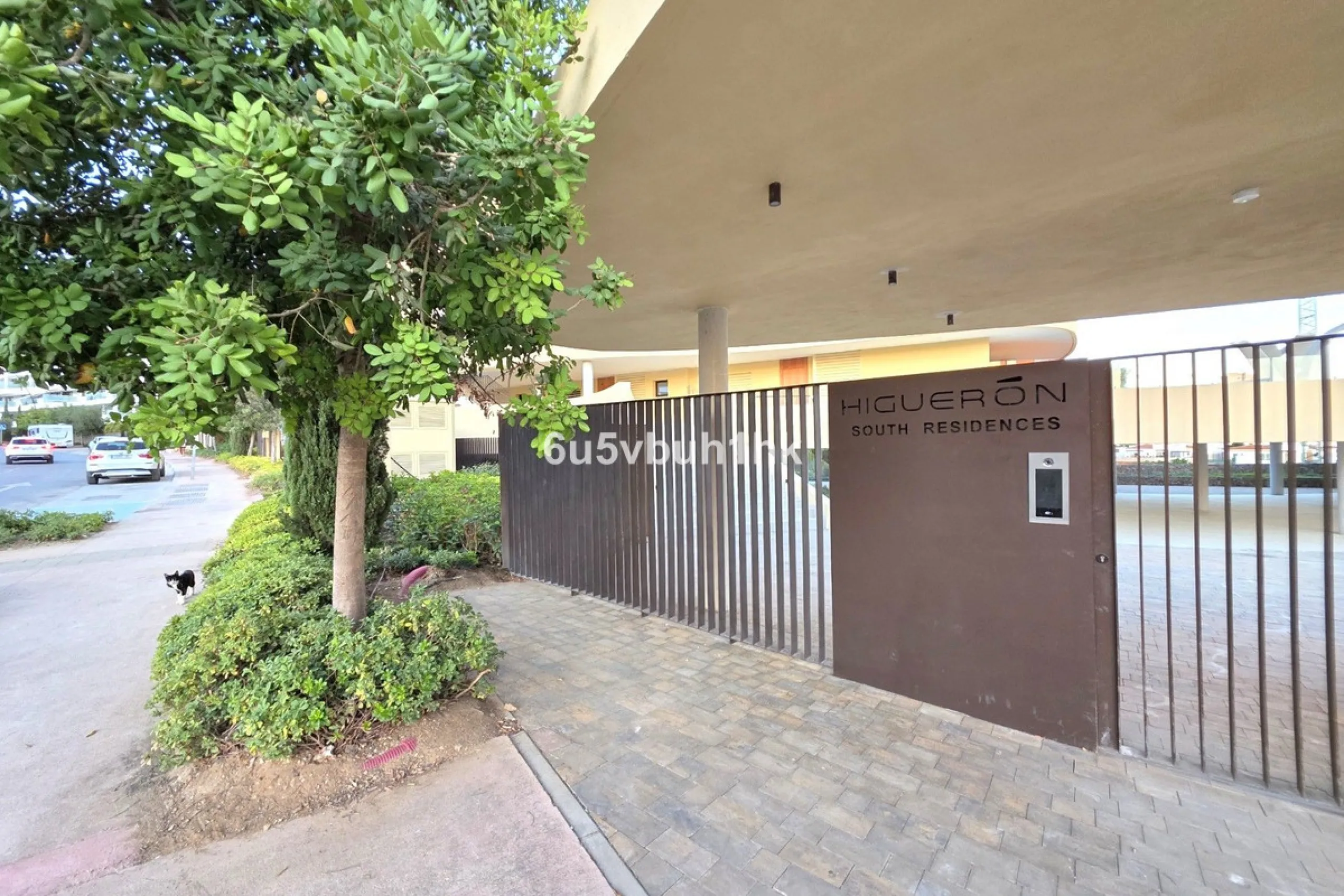 Apartment - Ground Floor Apartment в продаже в Fuengirola, Málaga. В доме 3 спален и 2 ванных комнат. Площадь дома 114 м²