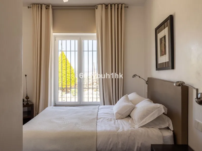 House - Detached Villa в продаже в Antequera, Málaga. В доме 5 спален и 5 ванных комнат. Площадь дома 643 м². Площадь участка 39428 м²