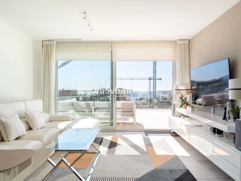 Apartment - Penthouse Duplex в продаже в Fuengirola, Málaga. В доме 3 спален и 2 ванных комнат. Площадь дома 96 м²