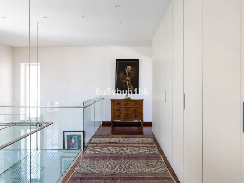 House - Detached Villa в продаже в Antequera, Málaga. В доме 5 спален и 5 ванных комнат. Площадь дома 643 м². Площадь участка 39428 м²