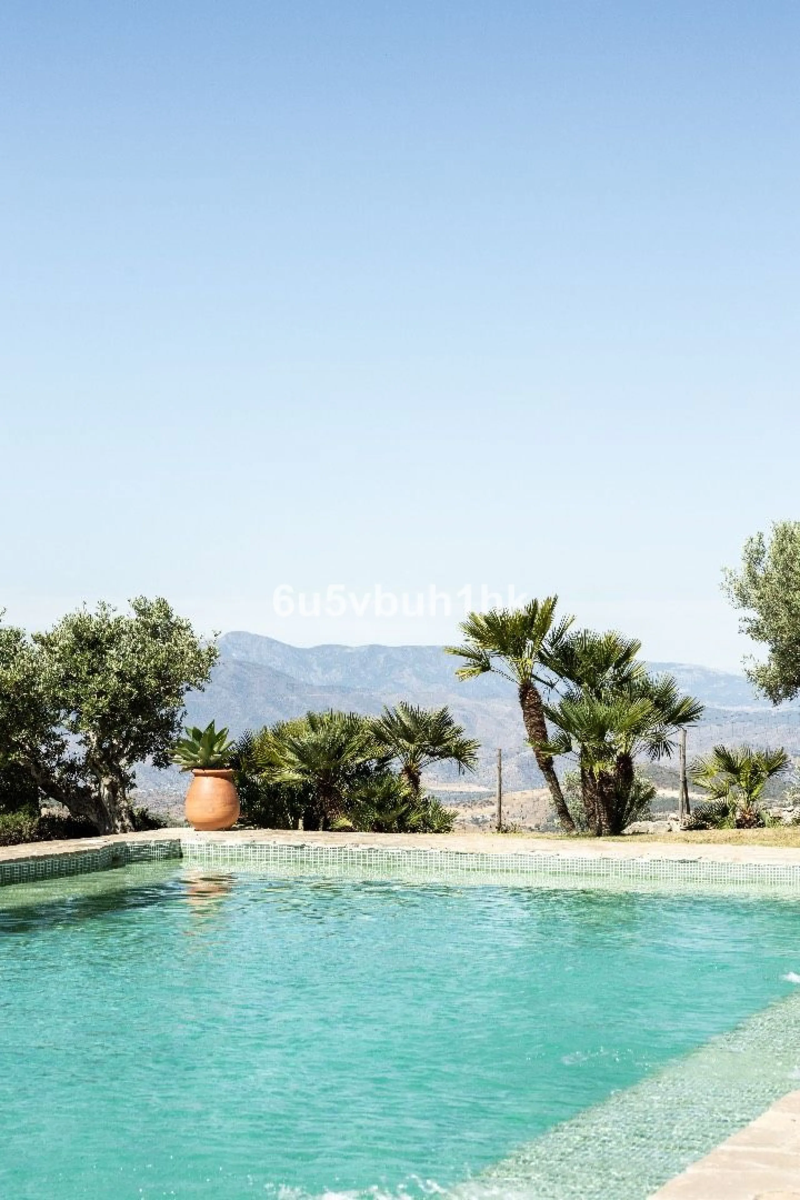 House - Detached Villa в продаже в Antequera, Málaga. В доме 5 спален и 5 ванных комнат. Площадь дома 643 м². Площадь участка 39428 м²