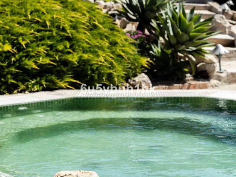 House - Detached Villa в продаже в Antequera, Málaga. В доме 5 спален и 5 ванных комнат. Площадь дома 643 м². Площадь участка 39428 м²