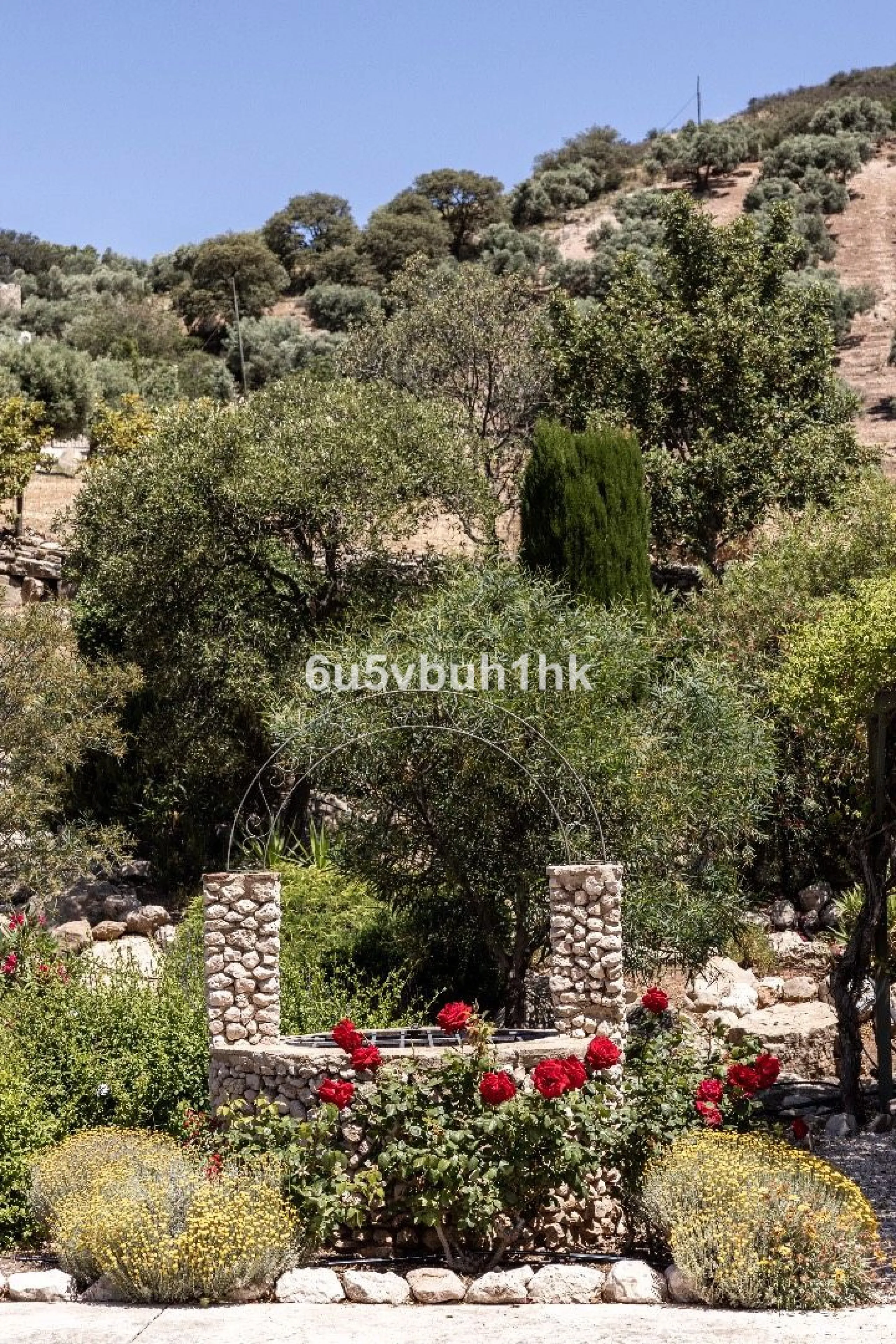 House - Detached Villa в продаже в Antequera, Málaga. В доме 5 спален и 5 ванных комнат. Площадь дома 643 м². Площадь участка 39428 м²