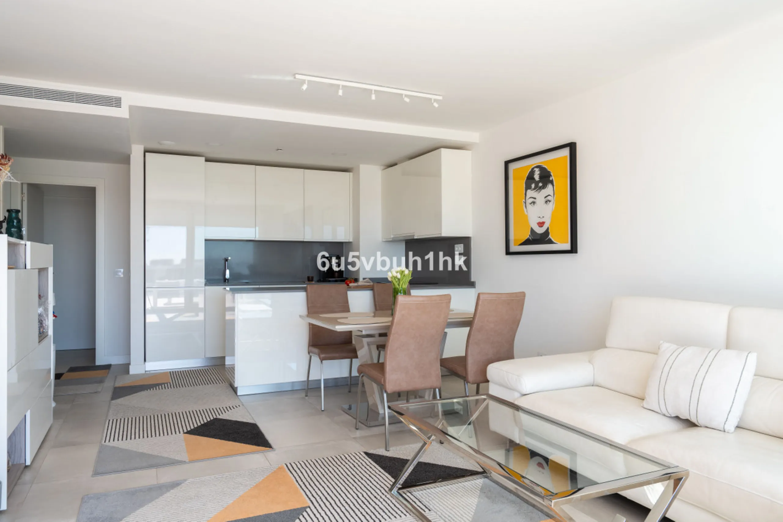 Apartment - Penthouse Duplex в продаже в Fuengirola, Málaga. В доме 3 спален и 2 ванных комнат. Площадь дома 96 м²