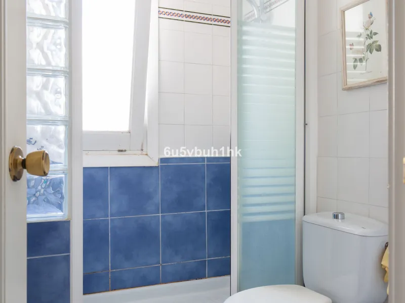 Semi-Detached Villa in a Gated Community with Swimming Pool in Nueva Andalucía