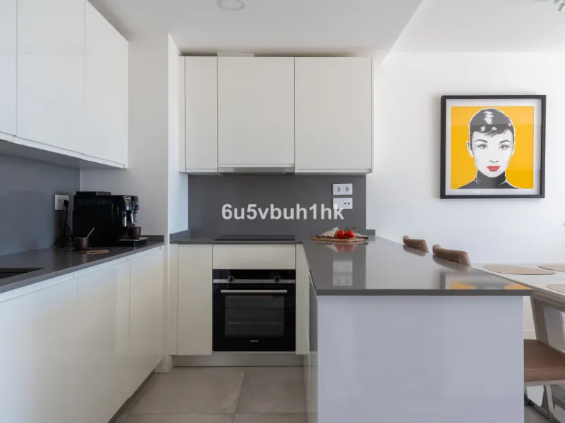 Apartment - Penthouse Duplex в продаже в Fuengirola, Málaga. В доме 3 спален и 2 ванных комнат. Площадь дома 96 м²