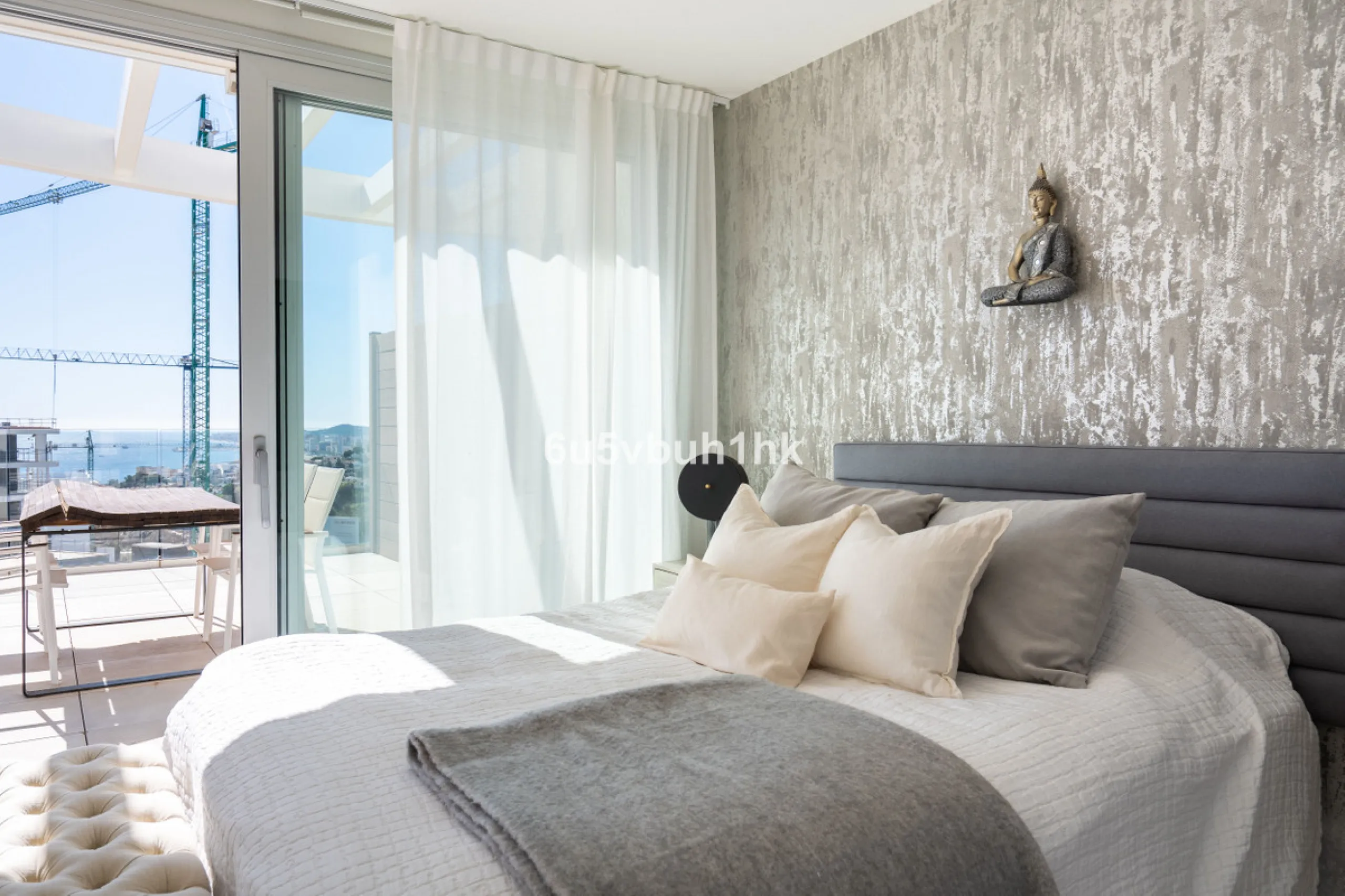 Apartment - Penthouse Duplex в продаже в Fuengirola, Málaga. В доме 3 спален и 2 ванных комнат. Площадь дома 96 м²