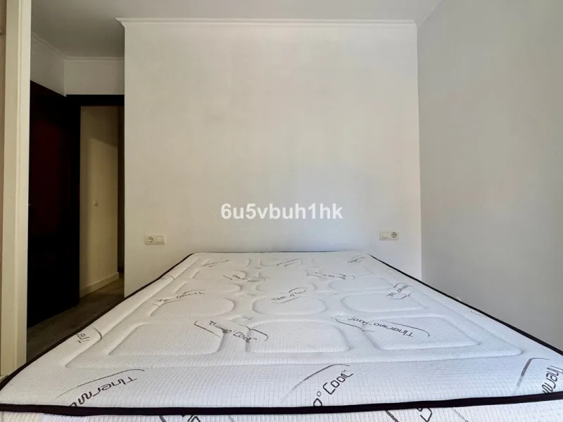 Apartment - Ground Floor Apartment в продаже в Málaga, Málaga. В доме 3 спален и 2 ванных комнат. Площадь дома 82 м²