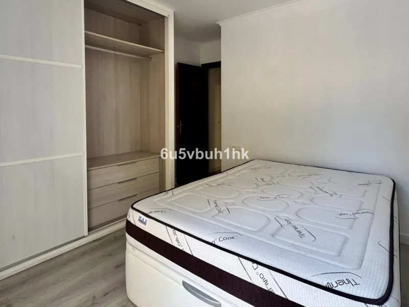 Apartment - Ground Floor Apartment в продаже в Málaga, Málaga. В доме 3 спален и 2 ванных комнат. Площадь дома 82 м²