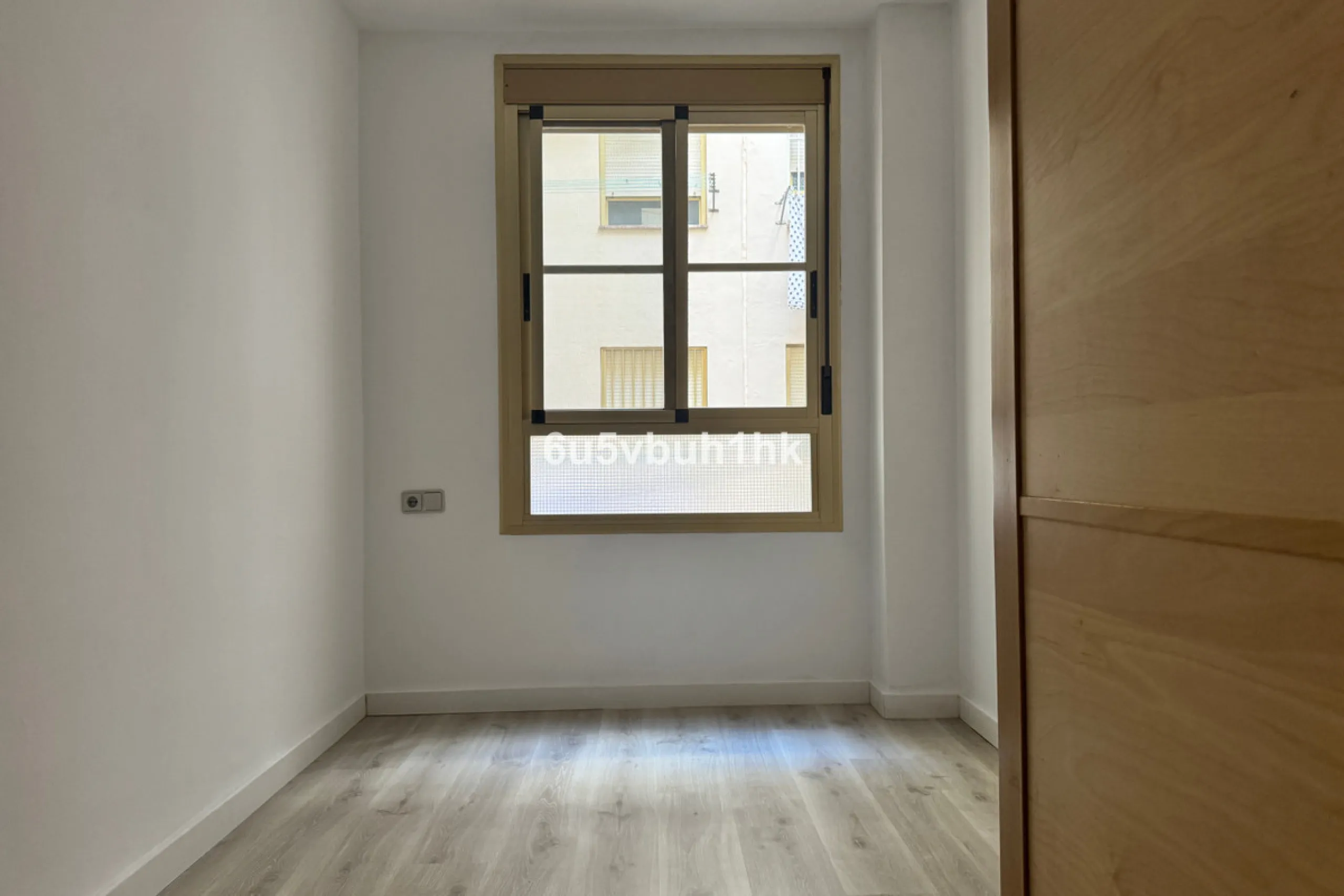 Apartment - Ground Floor Apartment в продаже в Málaga, Málaga. В доме 3 спален и 2 ванных комнат. Площадь дома 82 м²