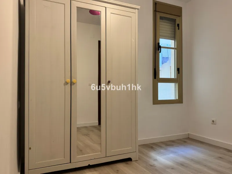 Apartment - Ground Floor Apartment в продаже в Málaga, Málaga. В доме 3 спален и 2 ванных комнат. Площадь дома 82 м²