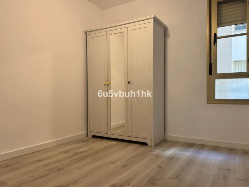 Apartment - Ground Floor Apartment в продаже в Málaga, Málaga. В доме 3 спален и 2 ванных комнат. Площадь дома 82 м²