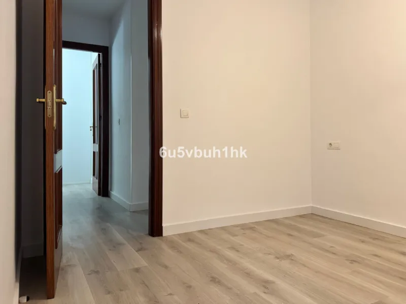 Apartment - Ground Floor Apartment в продаже в Málaga, Málaga. В доме 3 спален и 2 ванных комнат. Площадь дома 82 м²