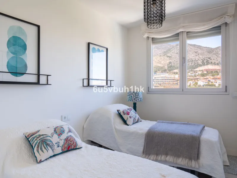 Apartment - Penthouse Duplex в продаже в Fuengirola, Málaga. В доме 3 спален и 2 ванных комнат. Площадь дома 96 м²