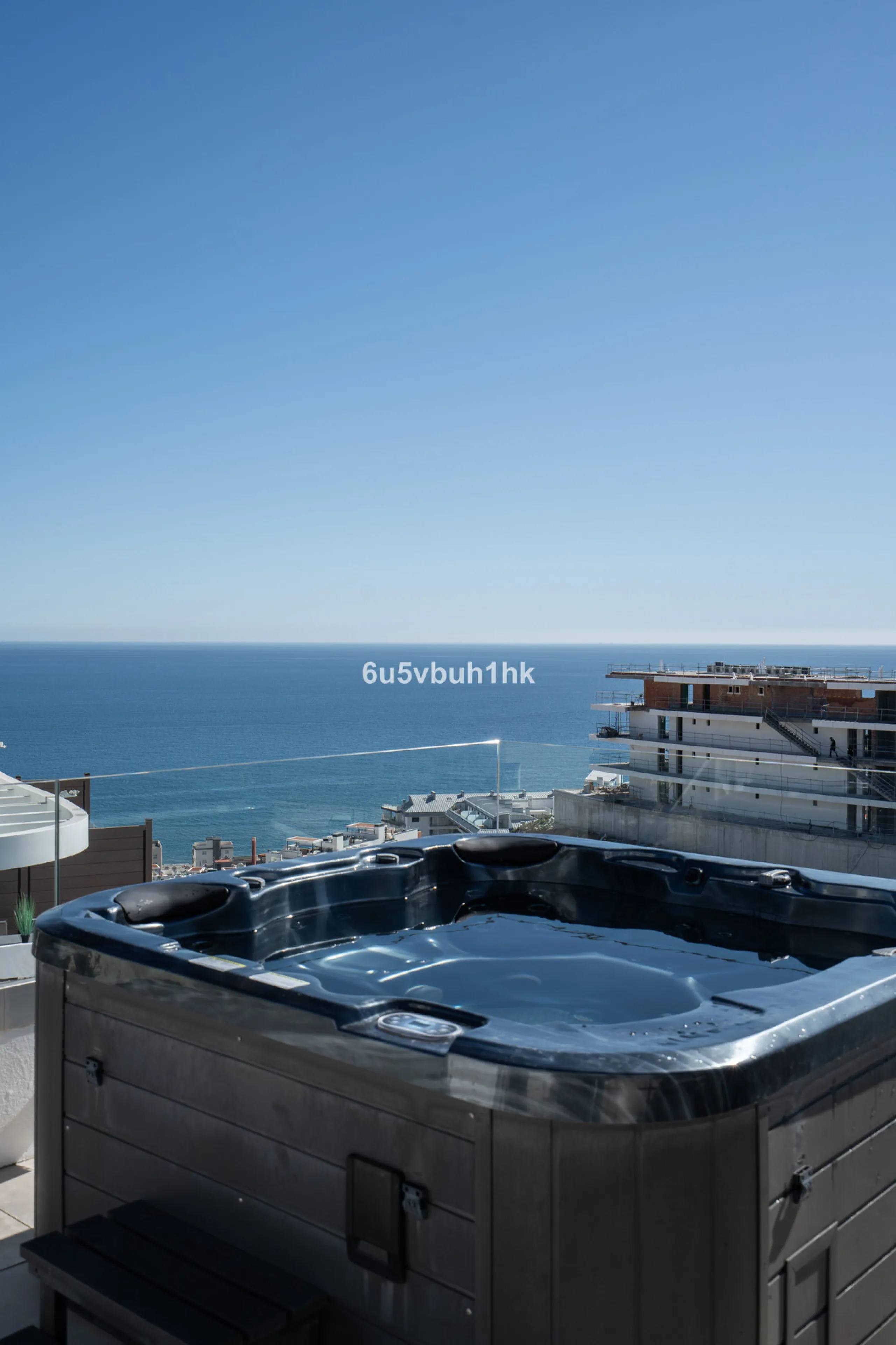 Apartment - Penthouse Duplex в продаже в Fuengirola, Málaga. В доме 3 спален и 2 ванных комнат. Площадь дома 96 м²
