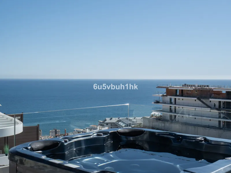 Apartment - Penthouse Duplex в продаже в Fuengirola, Málaga. В доме 3 спален и 2 ванных комнат. Площадь дома 96 м²