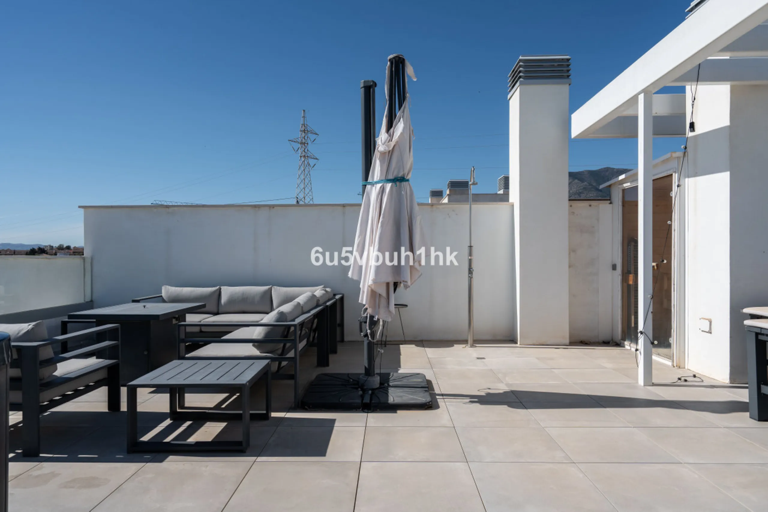 Apartment - Penthouse Duplex в продаже в Fuengirola, Málaga. В доме 3 спален и 2 ванных комнат. Площадь дома 96 м²