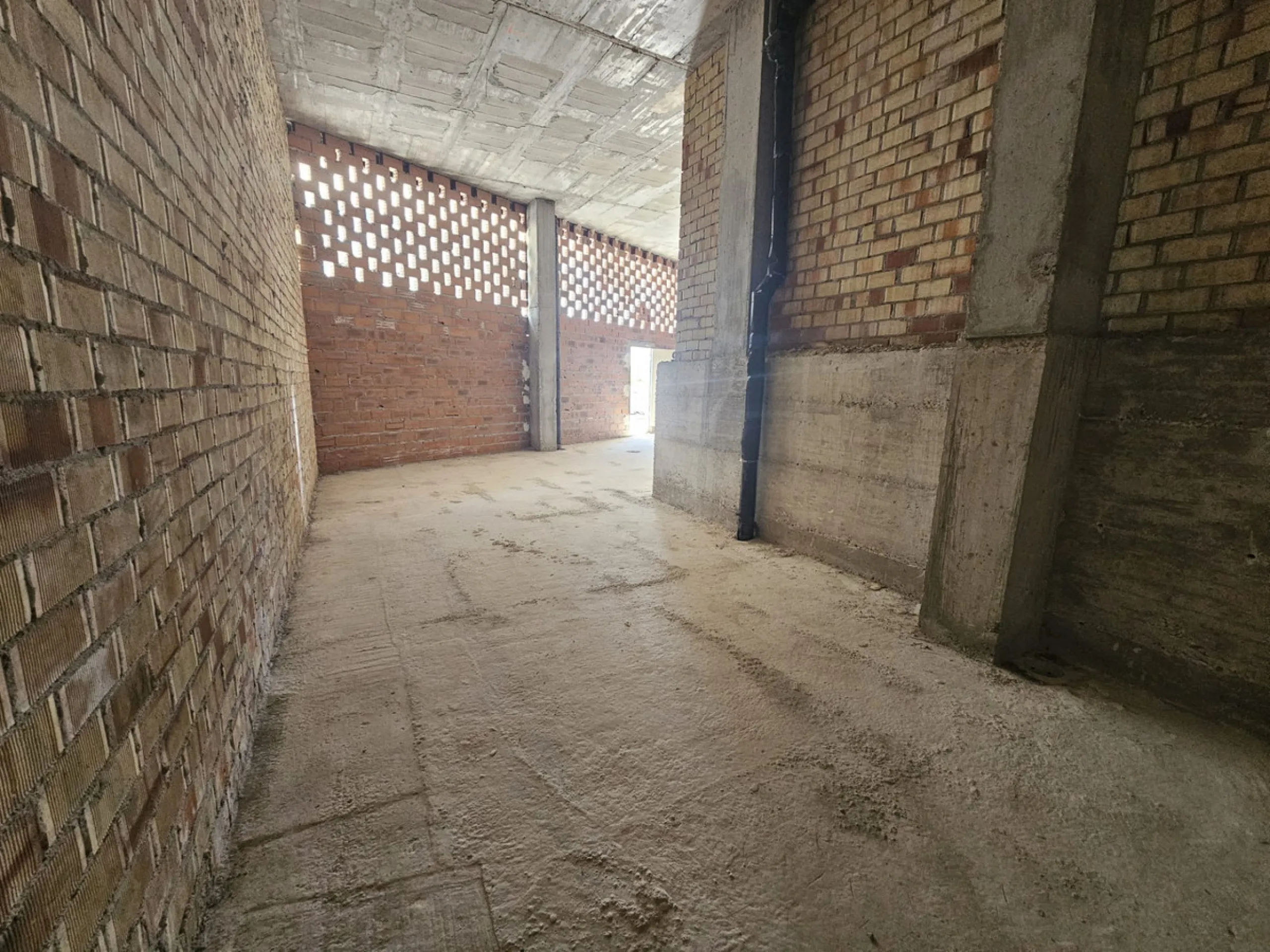 Commercial Premises for Rent in the Exclusive MARE Complex – Center of San Pedro Alcántara