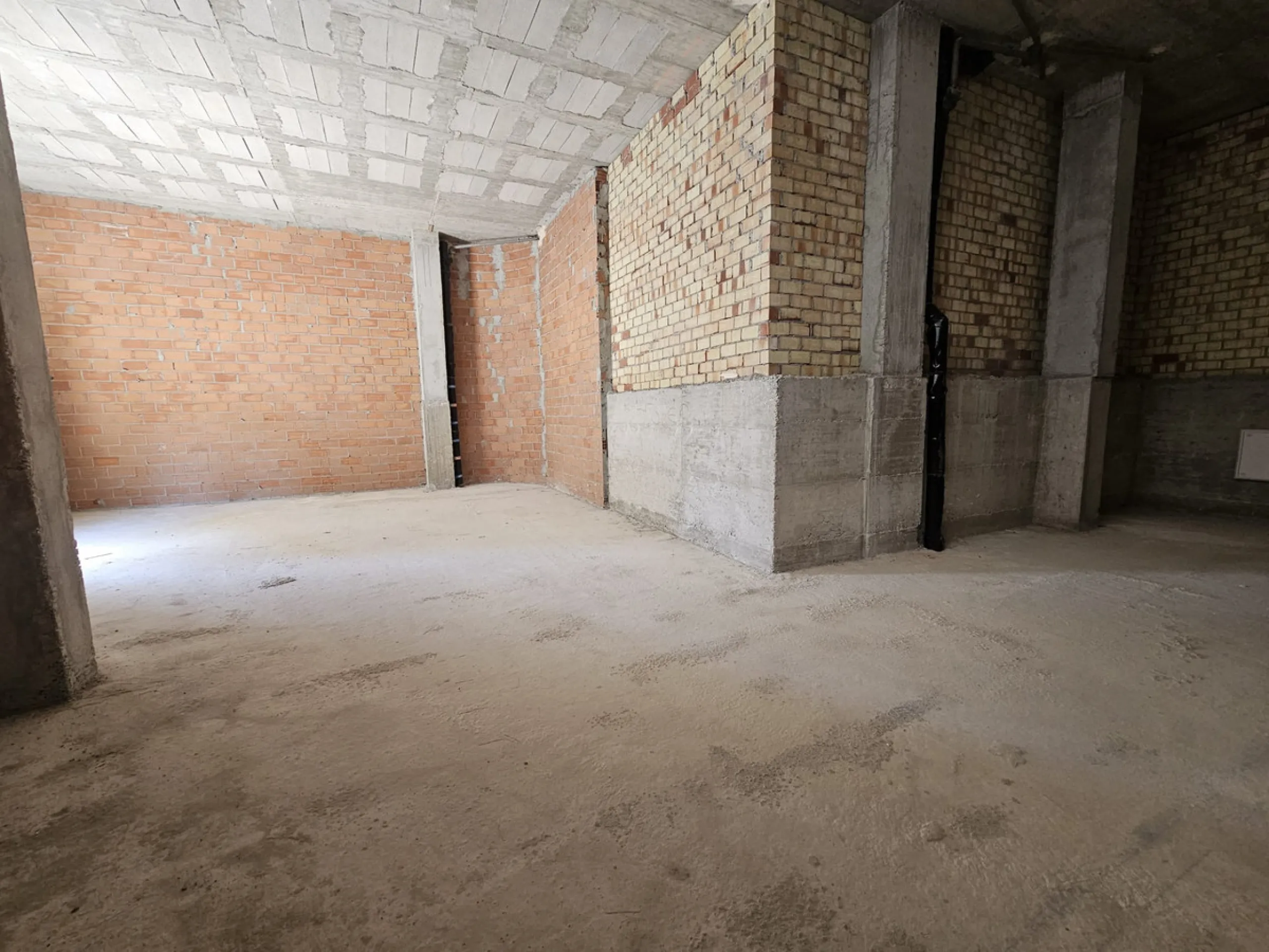 Commercial Premises for Rent in the Exclusive MARE Complex – Center of San Pedro Alcántara